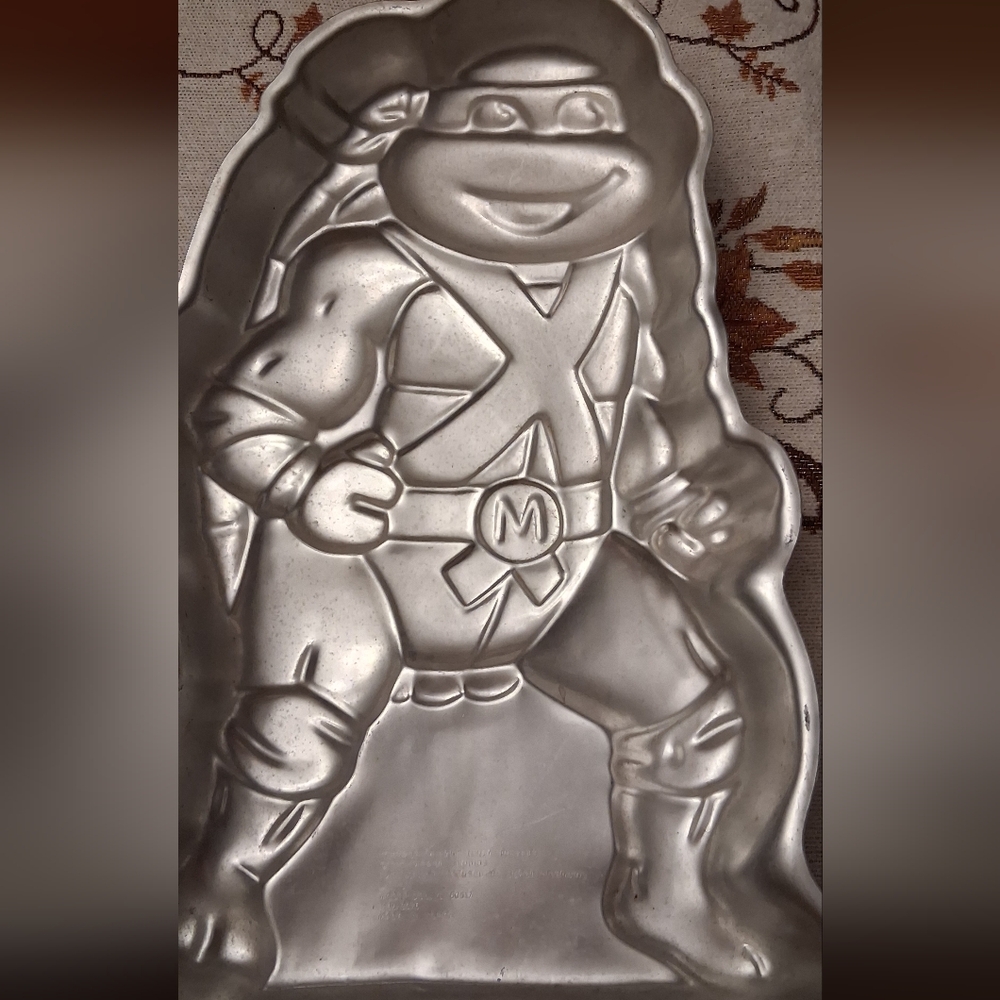 Silver Superhero Cake Pan